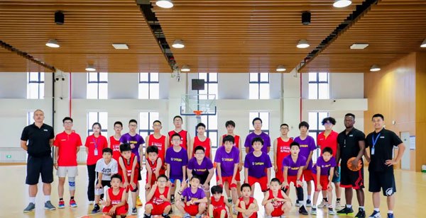 如何根据比赛需求调整篮球专项训练内容_1